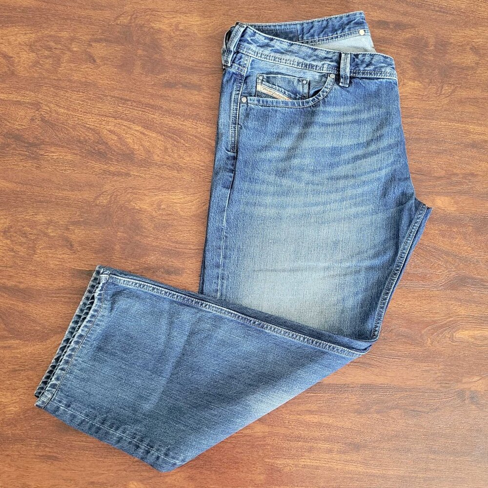 Diesel Larkee Denim Pants Regular Straight 40x28" 5-Pocket Blue Button Closure